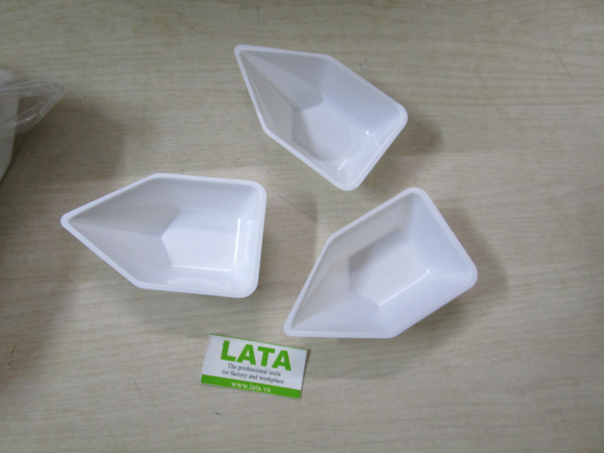 Balance Tray Uncharged Khay nhựa 70mL