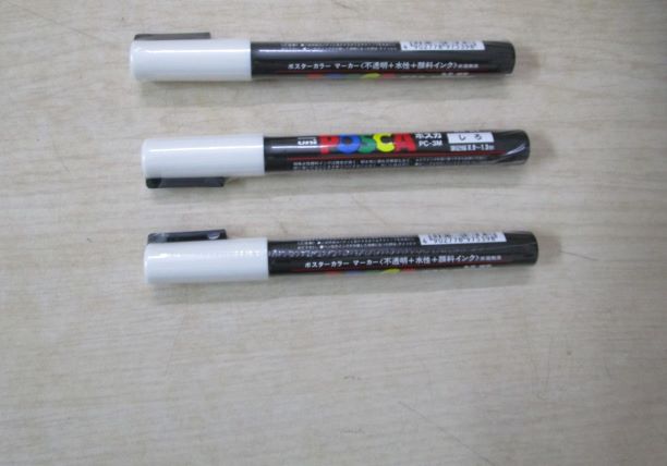 Pen Bút PC-3M ( màu trắng, 10 chiếchộp)